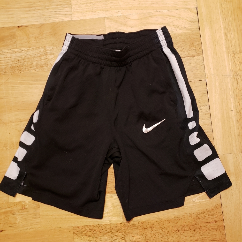 Nike elite basketball shorts